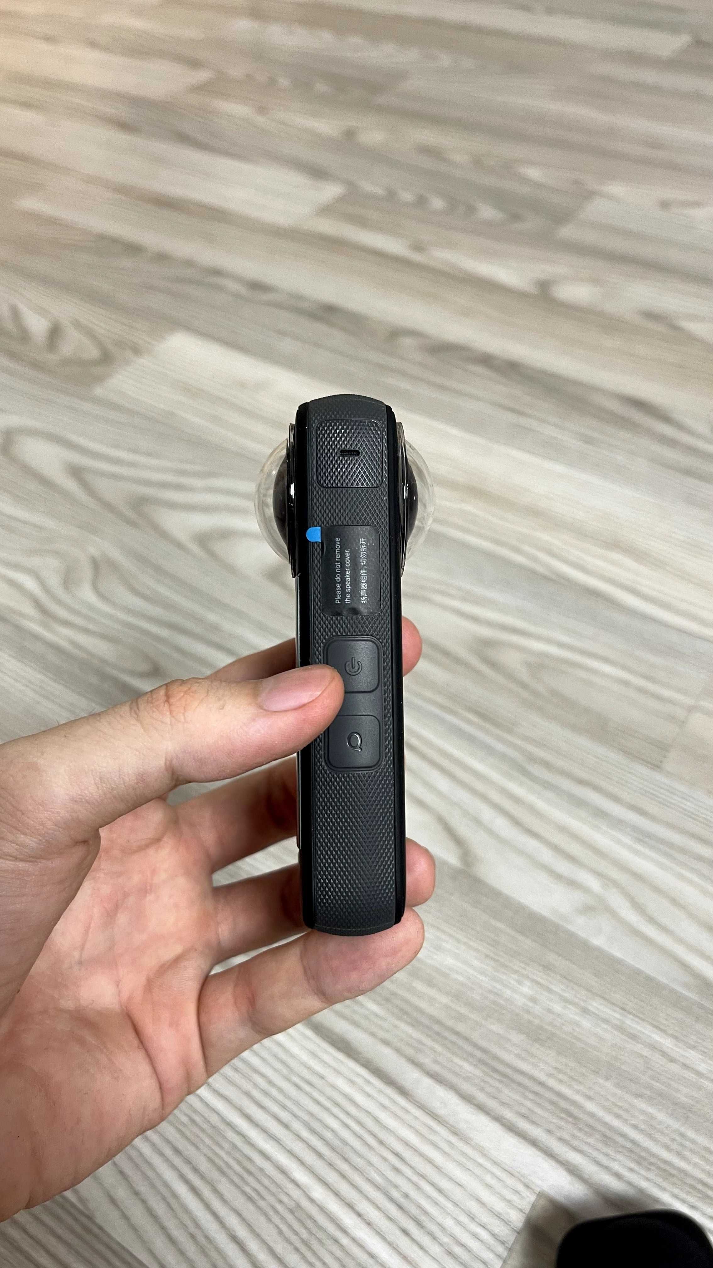 Insta360 X3 Екшн-камера
