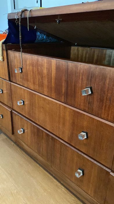 Cómoda Olaio Anos 70
Cómoda Olaio Anos 70