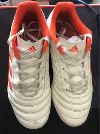 Vendo chuteiras de futsal da adidas