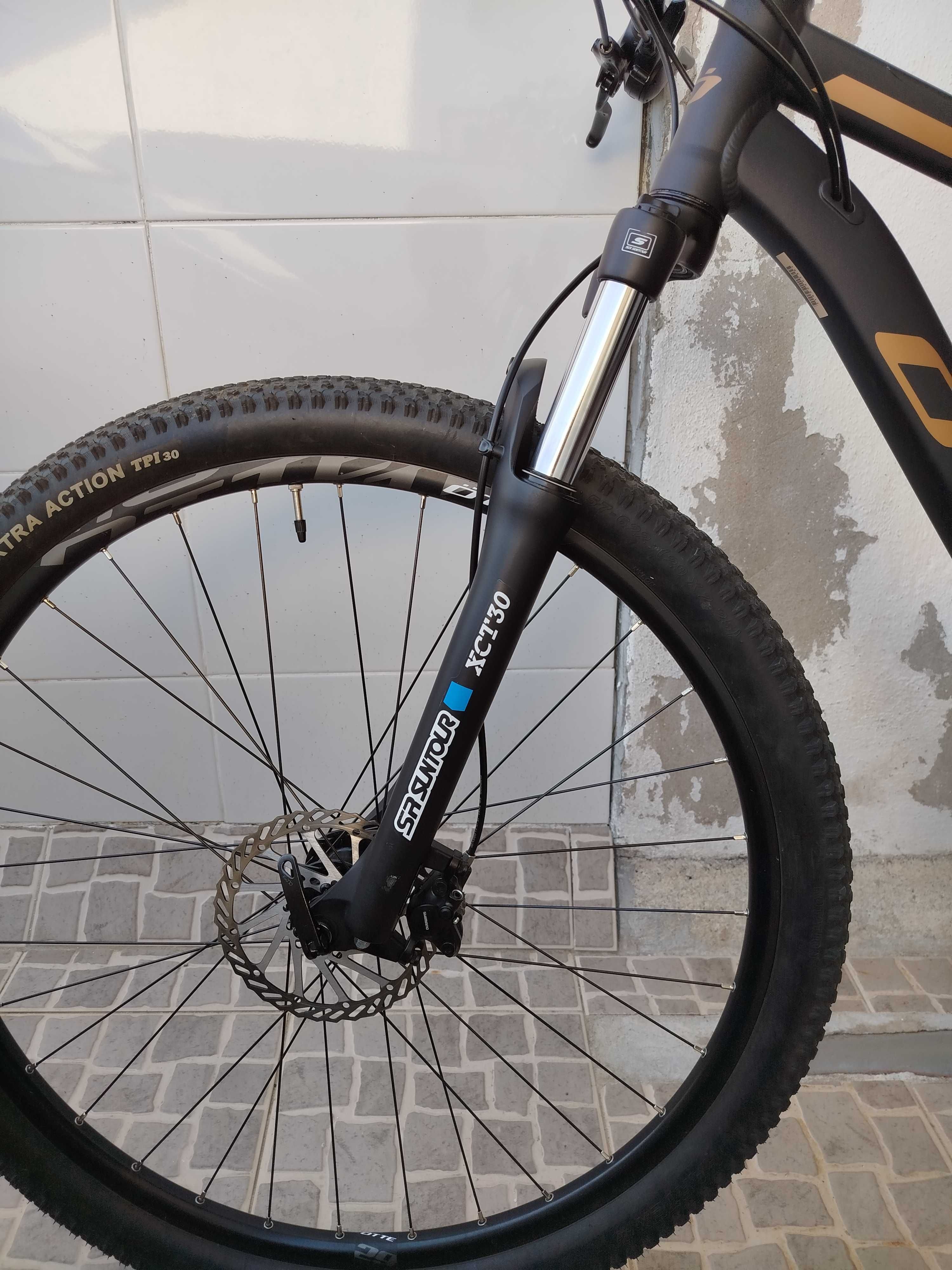 Garfo SrSuntour xct30