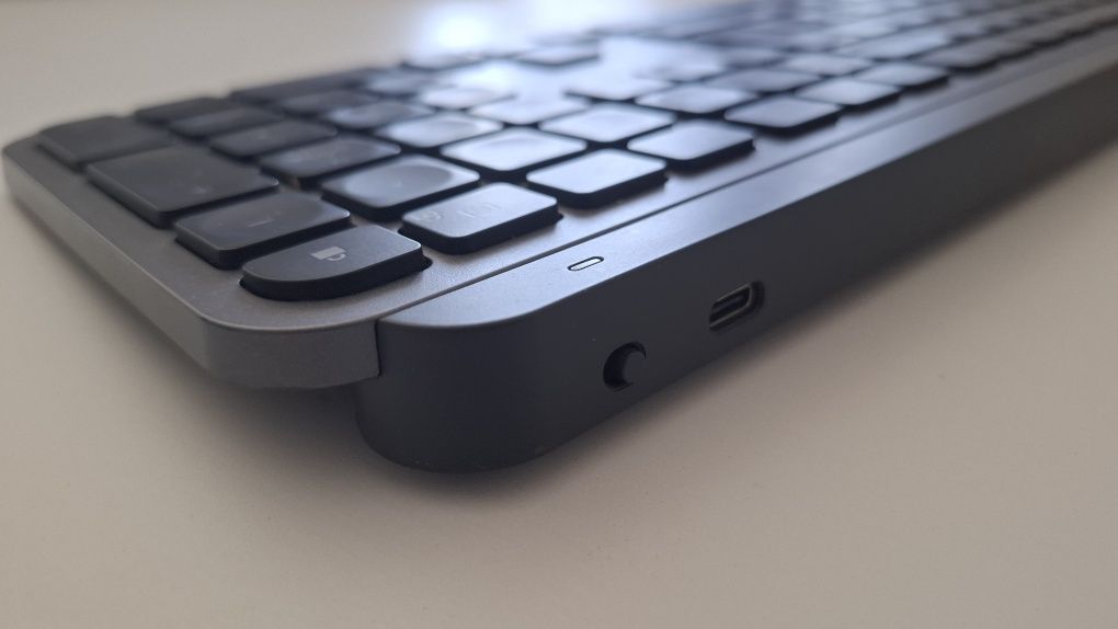 Teclado Logitech MX Keys S português