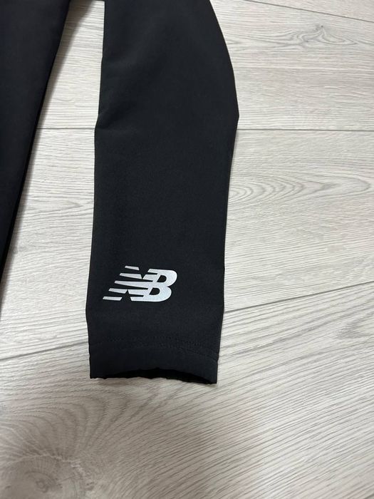 Жіноча куртка New Balance оригінал демисезон стан нової розмір М