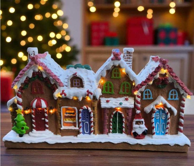 Зимова новорічна хатинка з підсвіткою та музикою | Святковий декор