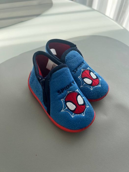 Тапки дитячі нові