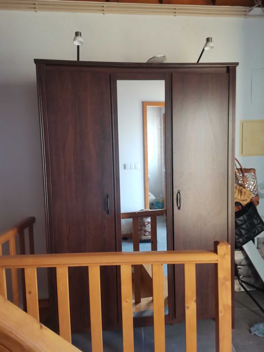 Roupeiro com espelho do ikea