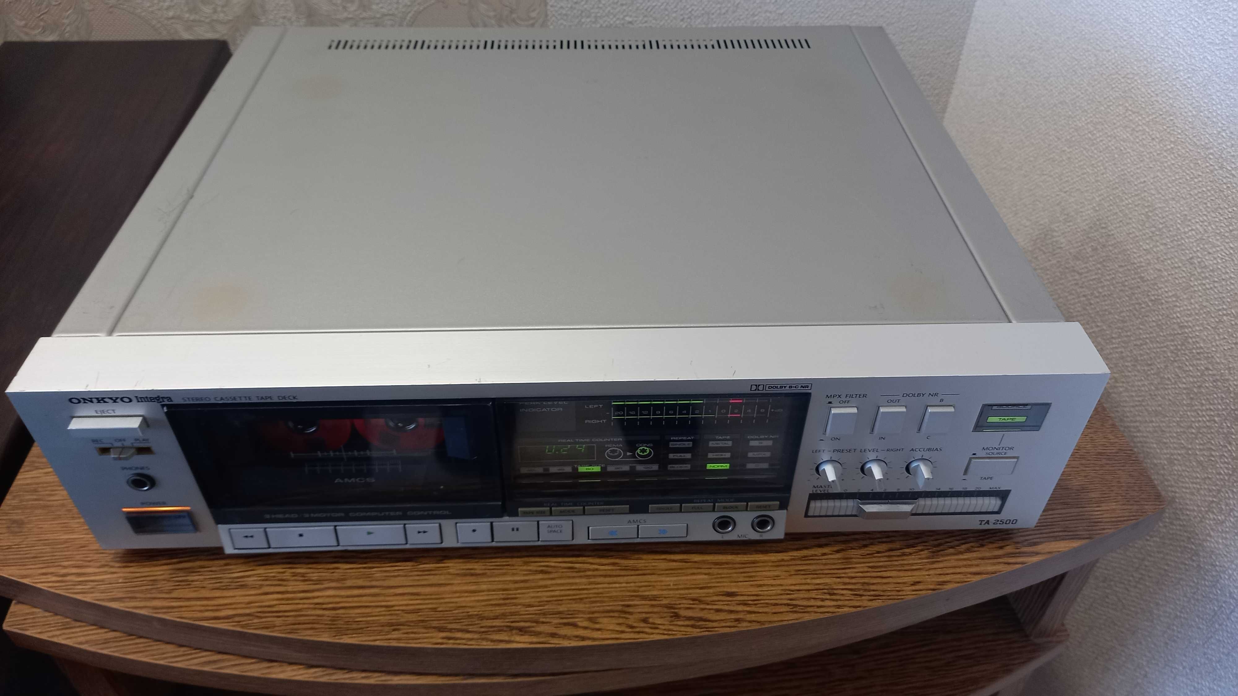 Кассетная дека Onkyo Integra TA-2500