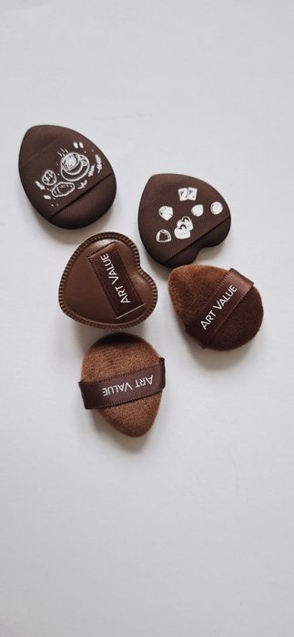 Urocze gąbeczki do makijażu praliny. Nowe