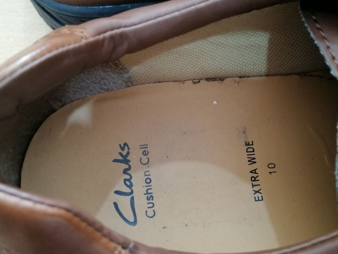 Туфлі чоловічі, Clarks