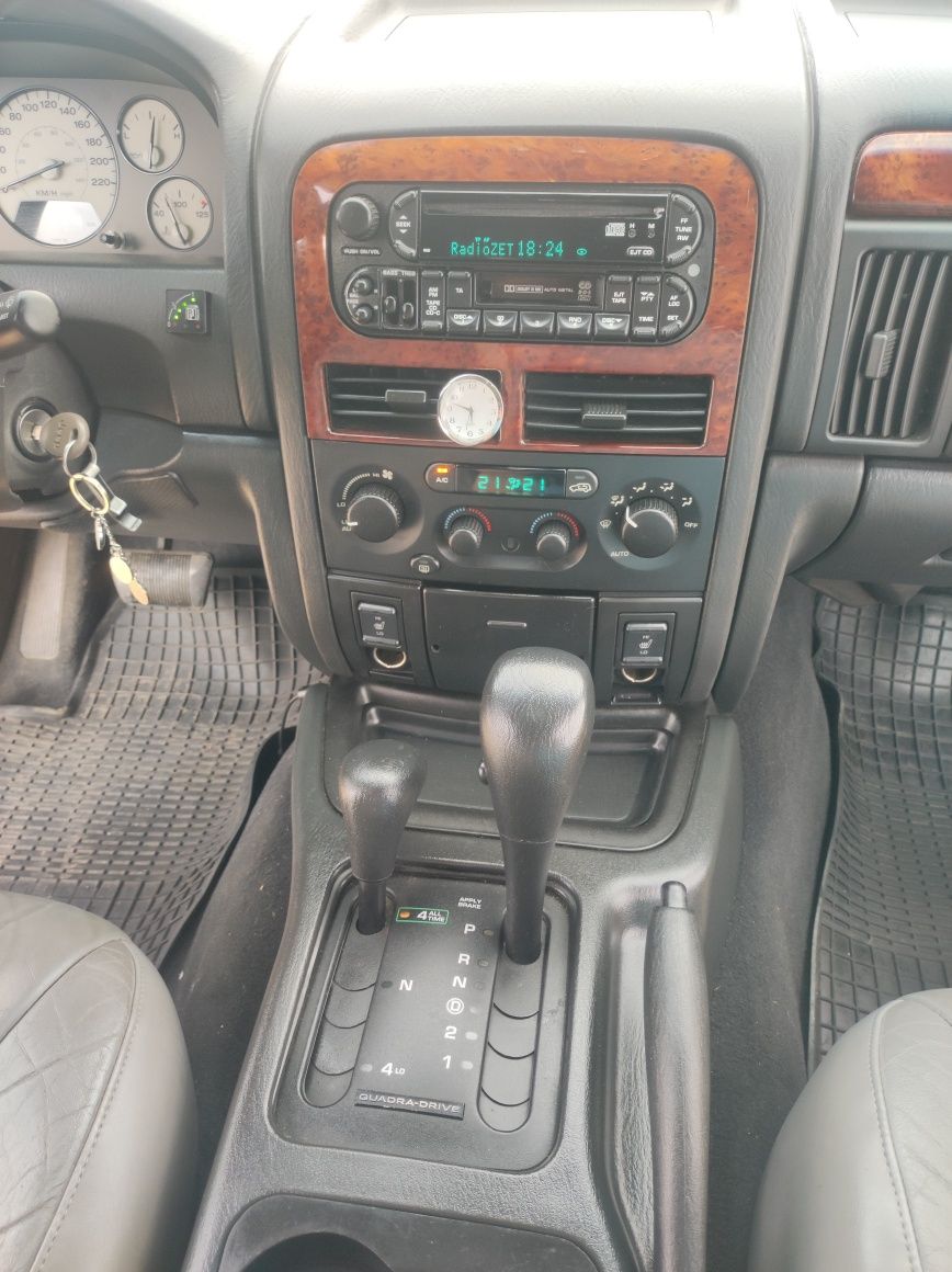 Jeep Grand Cherokee 4.7 H.O stan bdb Overland NAJBOGATSZA WERSJA