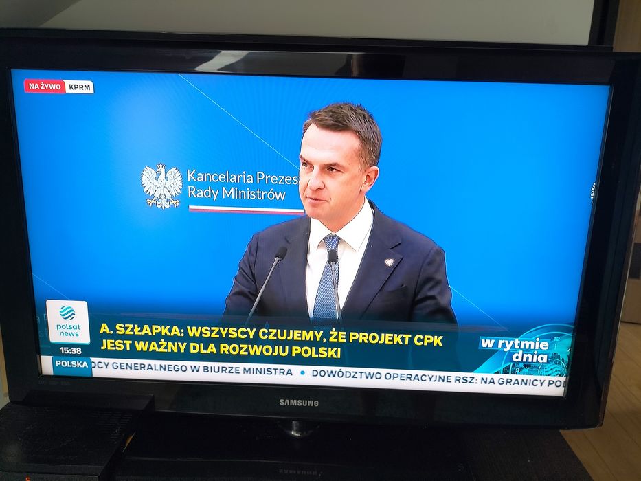 Telewizor LCD 40 cali Samsung/ transport