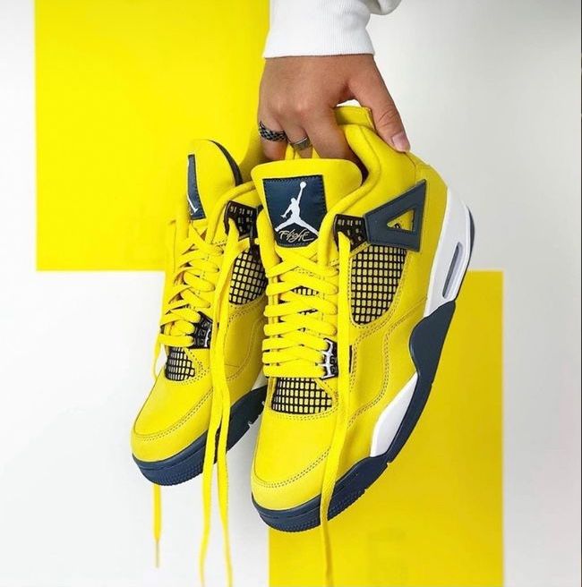 Air Jordan 4 Lightning