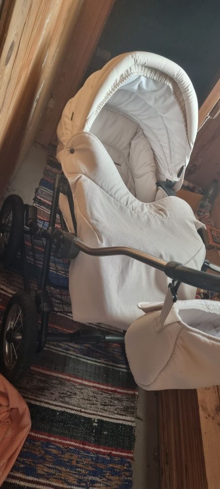 Коляска Roan 3в1 кроватка