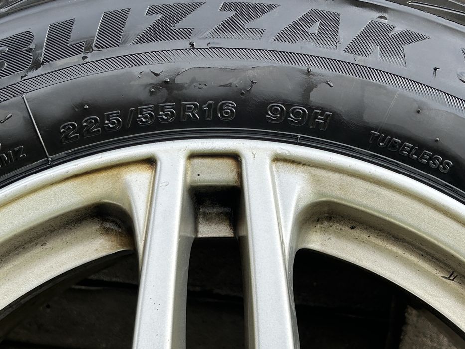 Alufelgi z oponami zimowymi Mercedes 16