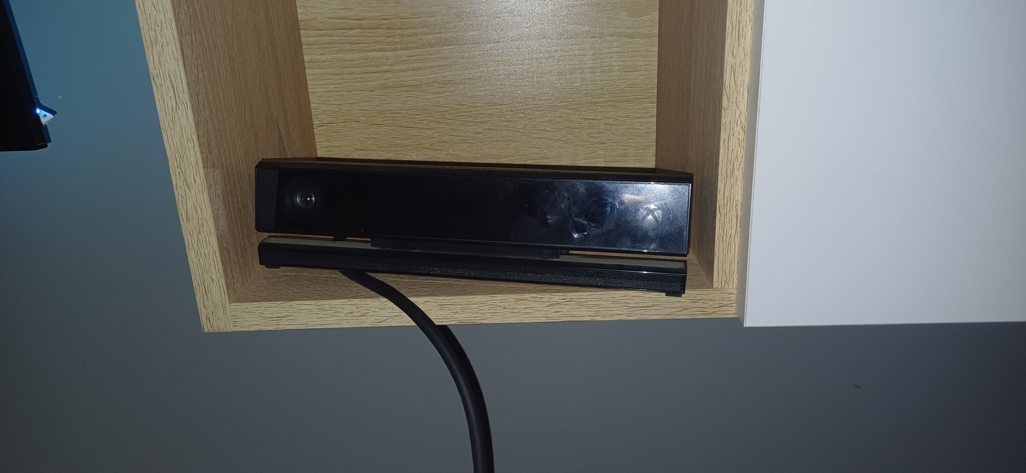 Xbox one zestaw z kinektem i grami