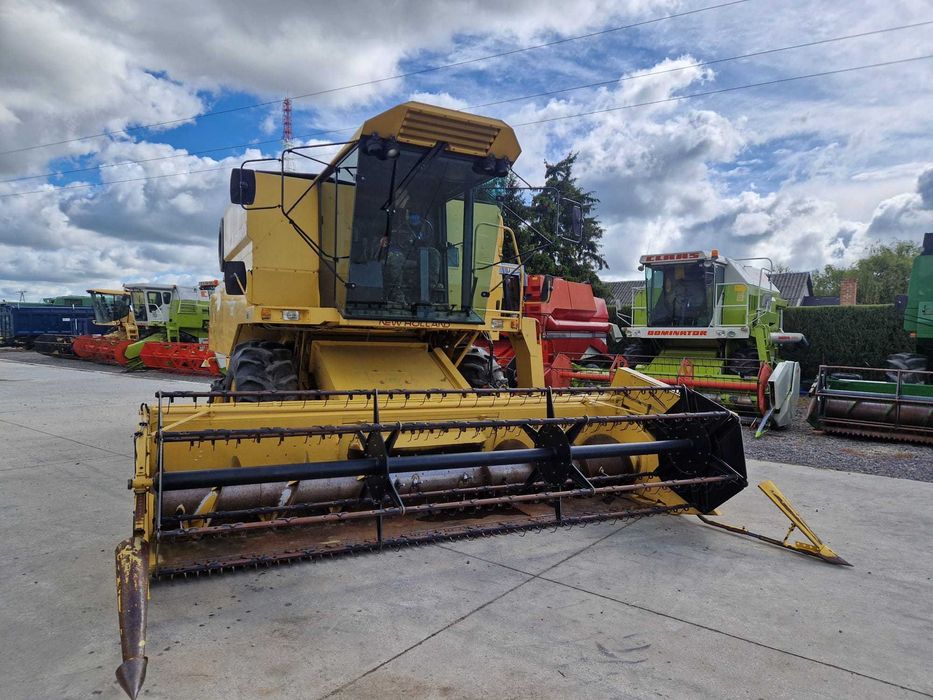 Kombajn zbożowy New Holland TX 32, heder 4,5m, bardzo ładny