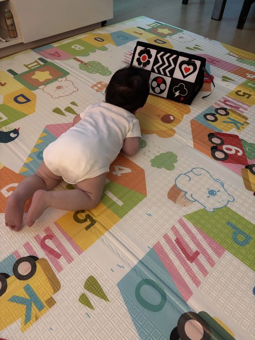 Tapete de atividades bebé