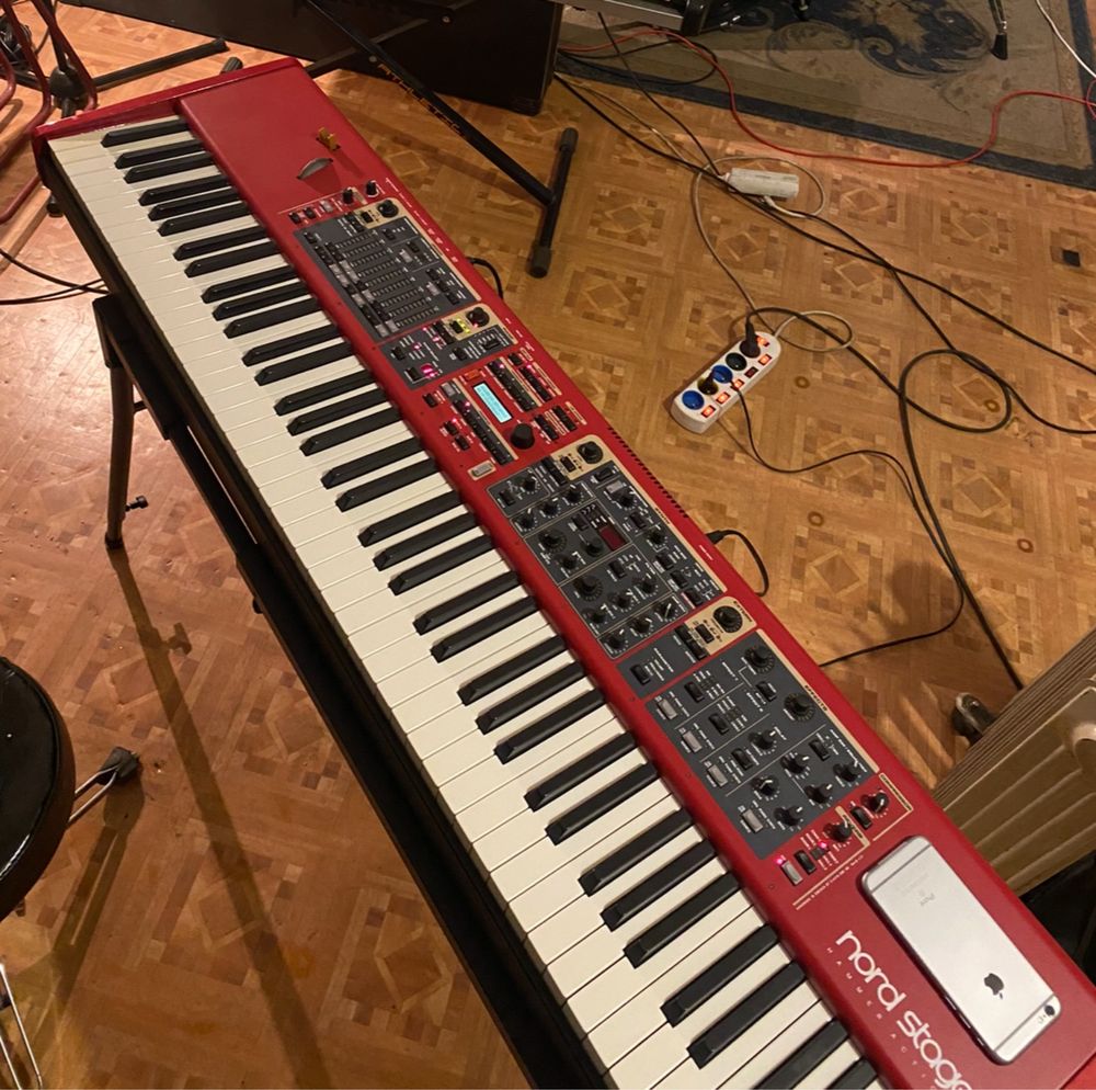 Nord Stage 2 // 88 HA
