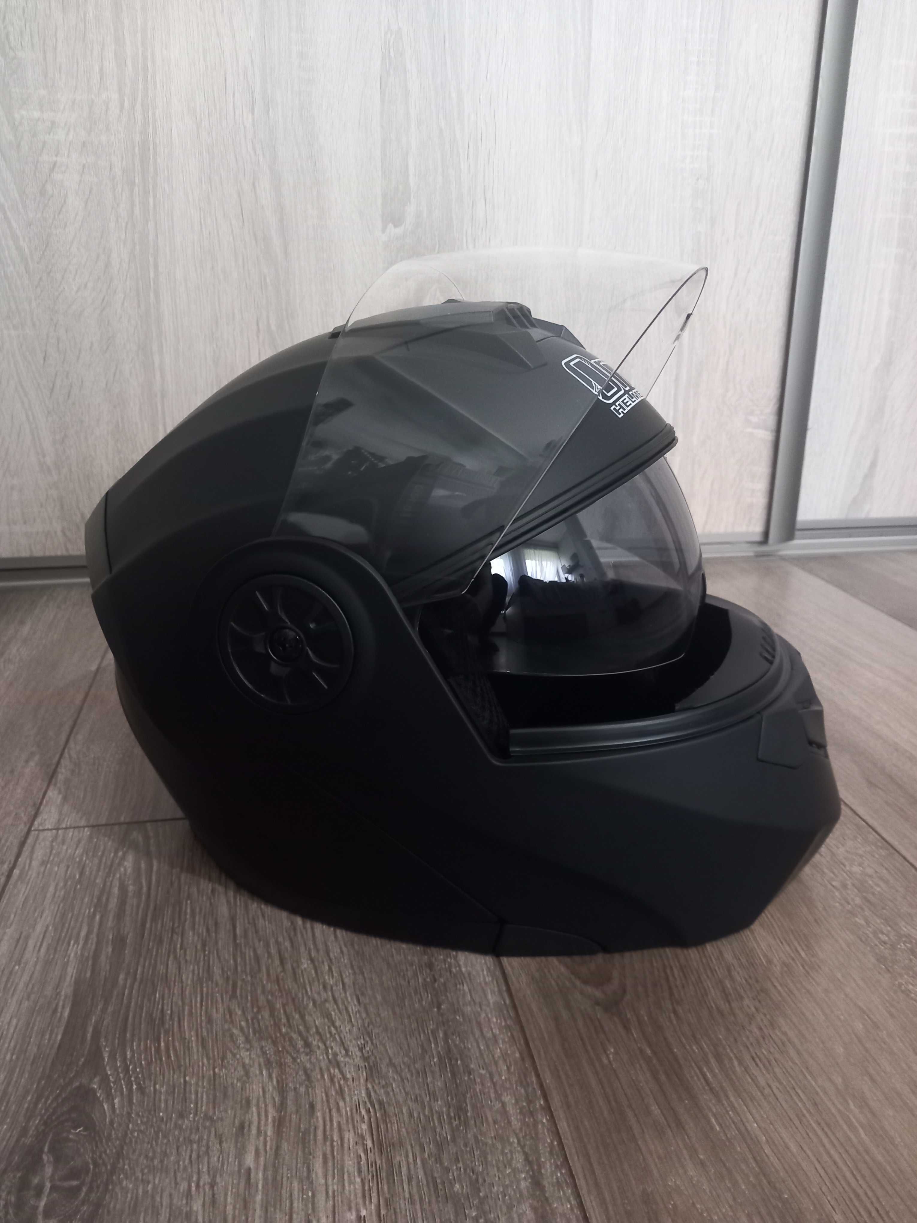 Kask motocyklowy nowy XL