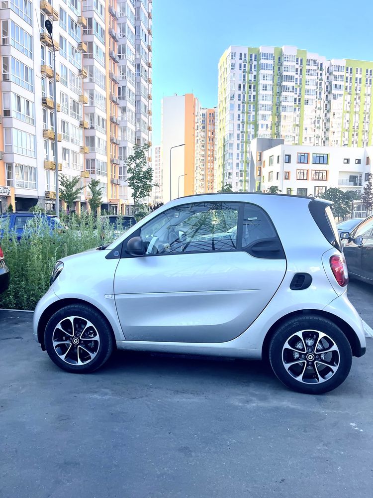 Smart EQ Fortwo 453 електромобіль