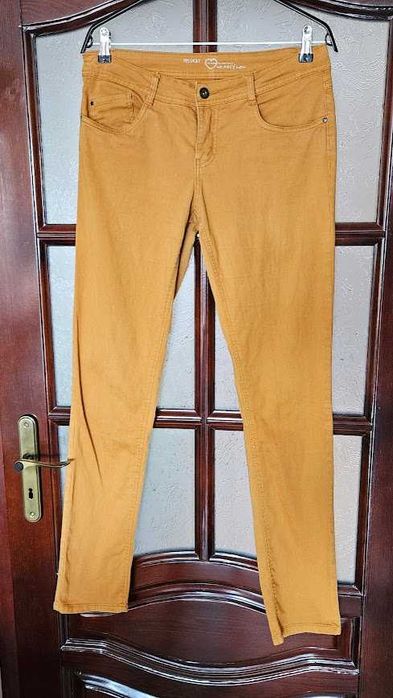 spodnie damskie jeansy miodowo-musztardowe Yessica