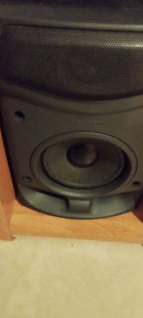 Aperelho e colunas GRUNDIG PROMOÇÃO