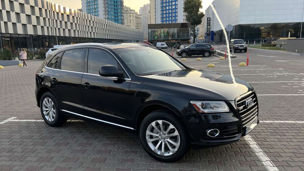 Продаж авто Audi Q5