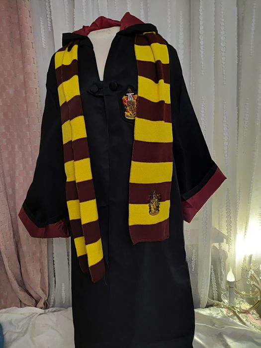 Strój przebranie Harry Potter czarodziej Gryffindor 4 części rozmiar L