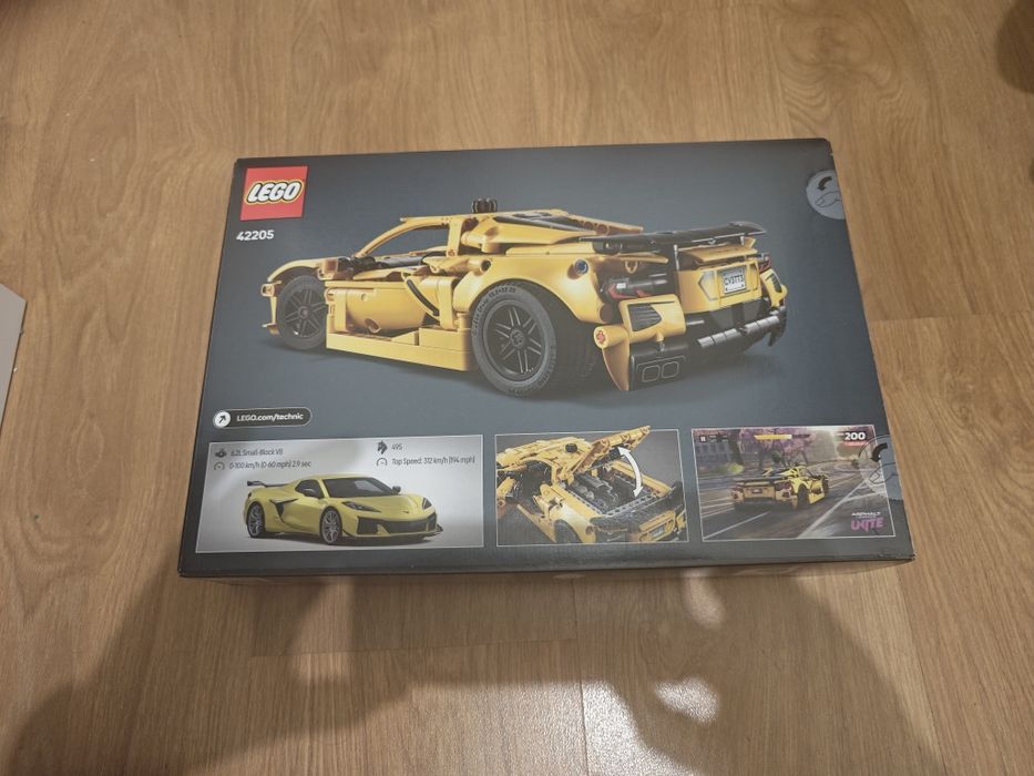 Lego technic Corvette Asphalt Legends