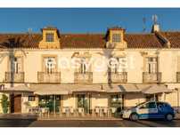 Restaurante frente rio, junto à Marina de Vila Real de Santo António