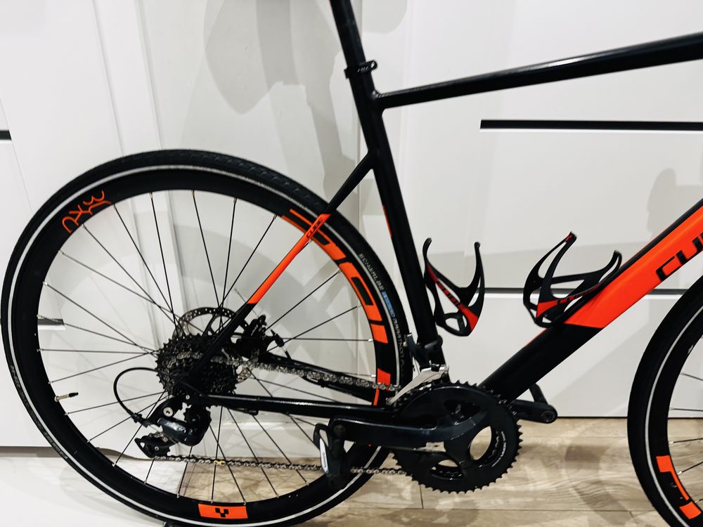 Rower szosowy endurance Cube Attain HPA Pro r 60 XL