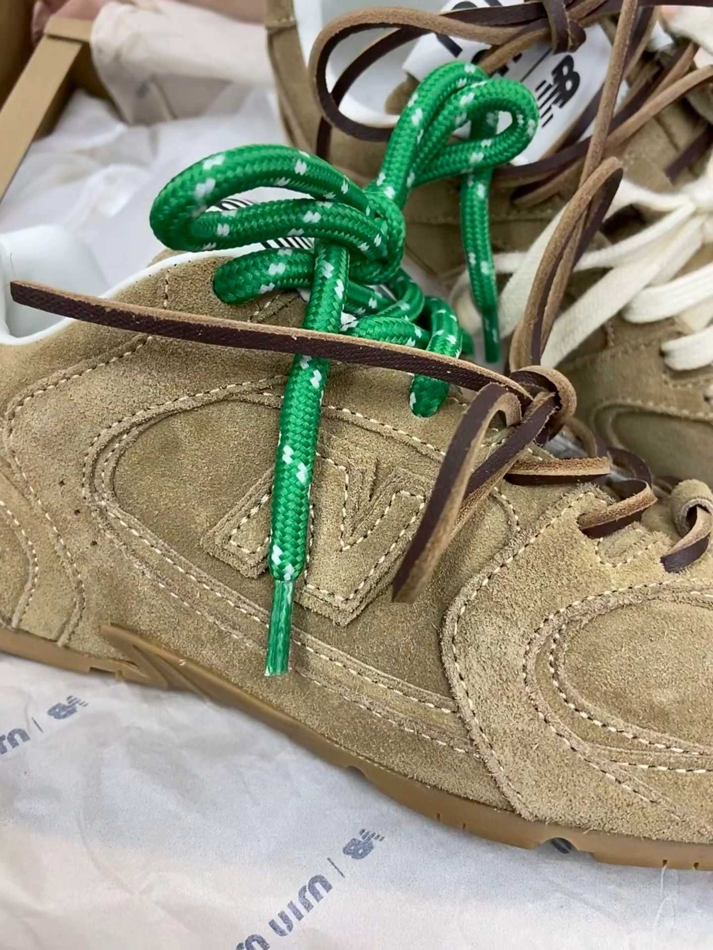 Buty New Balance530SL Miu Miu Ecru Moda Obuwie sportowe rozmiar.45