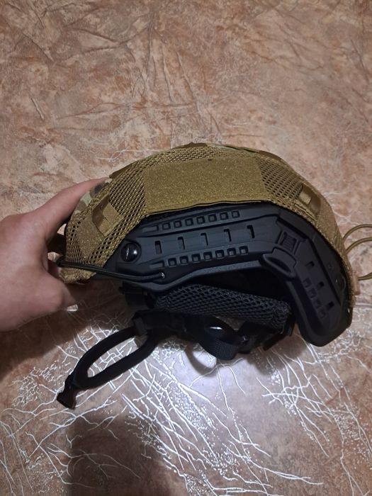 Шолом військовий у відмінному стані