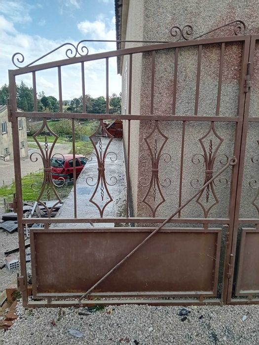 Portão de ferro trabalhado