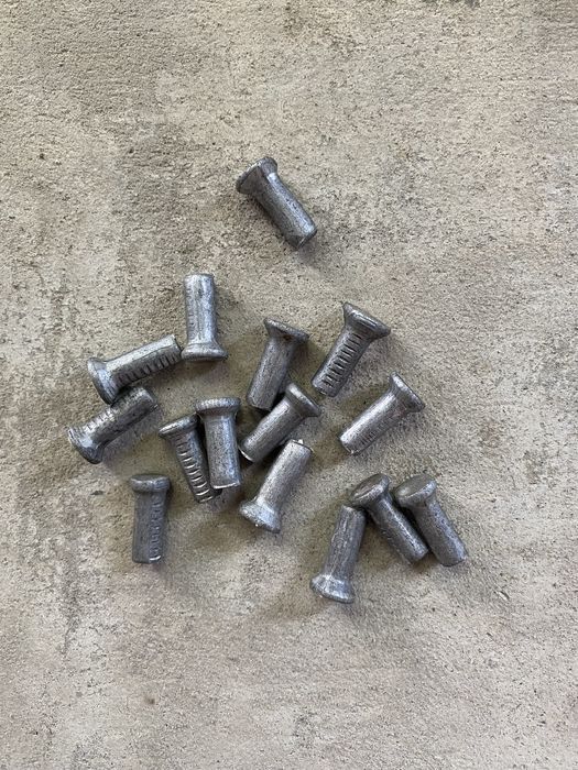 Заклепка молоткова забивна 8х25