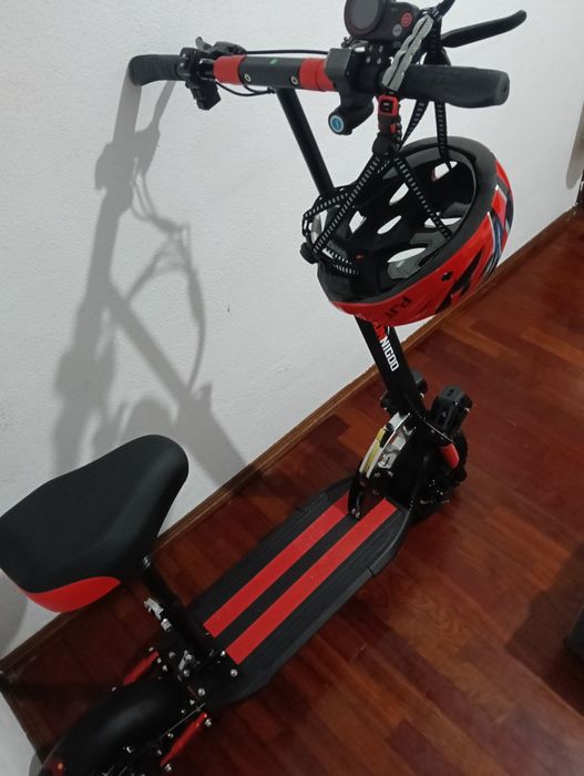 Trotinete peso máximo 150kg