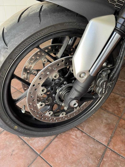 Mota HONDA CB 1000RA como nova