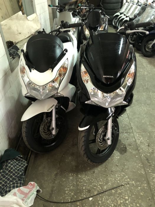 Максі скутер Хонда ПСХ honda PCX 150