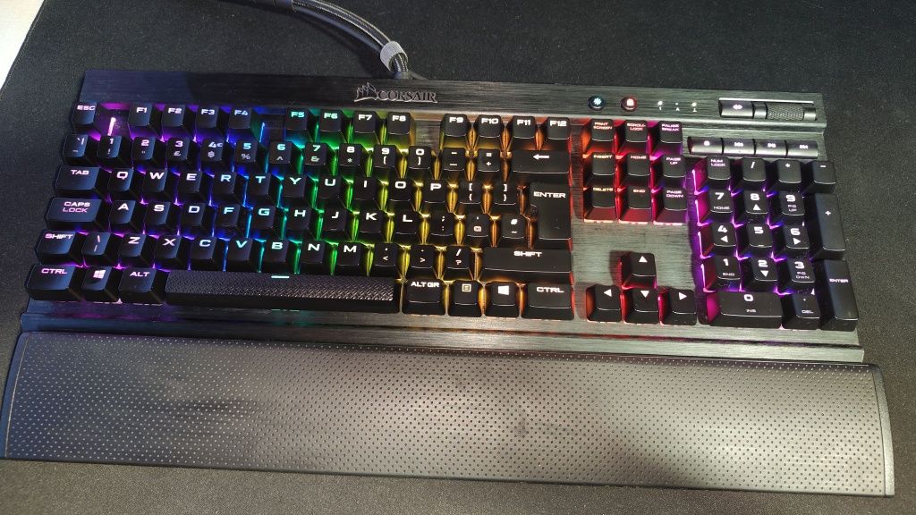 Corsair k70 RGB layout UK