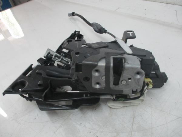 Fechadura / fecho porta frente esquerdo FORD Fiesta VI (CB1, CCN)