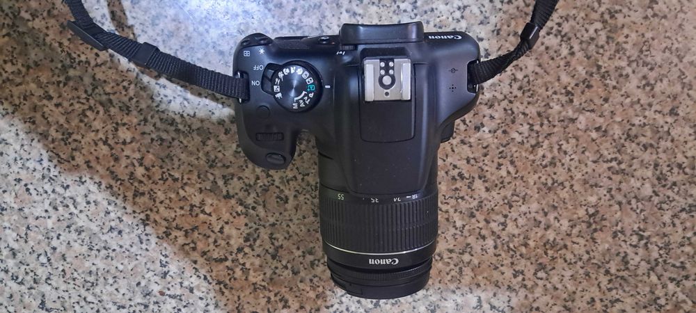 Canon EOS 1300D + 3 Objetivas