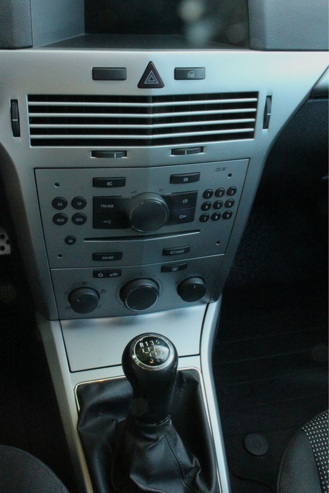 Vende-se Opel Astra 1.3 CDTI (90cv) – 2007 – 141.990Km