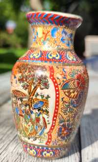 Piękny, ręcznie malowany wazonik, chińska porcelana. Vintage, prl