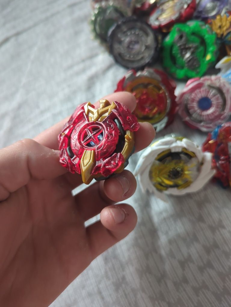 Bayblade,бейблейди,читайте опис!!