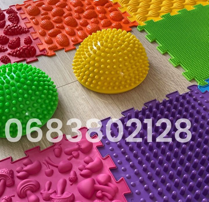 ПОДАРУНОК!Ортопедичний набір! Ортопедичні пазли та масажні напівсфери!