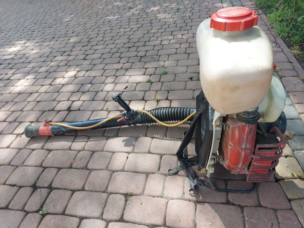niemiecki opryskiwacz spalinowy Solo Port 423