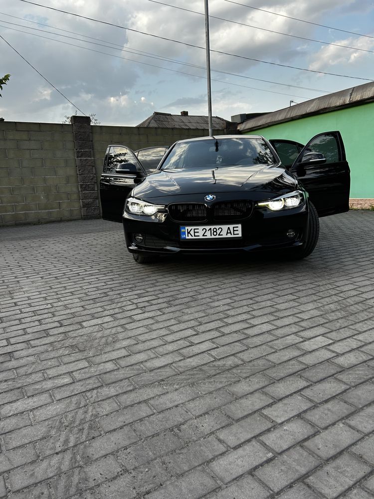 Продам BMW 330e плагин гибрид