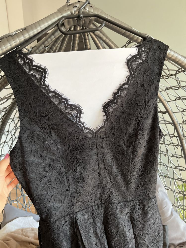 Czarna koronkowa sukienka na studniówkę sylwestra H&M rozmiar S 36