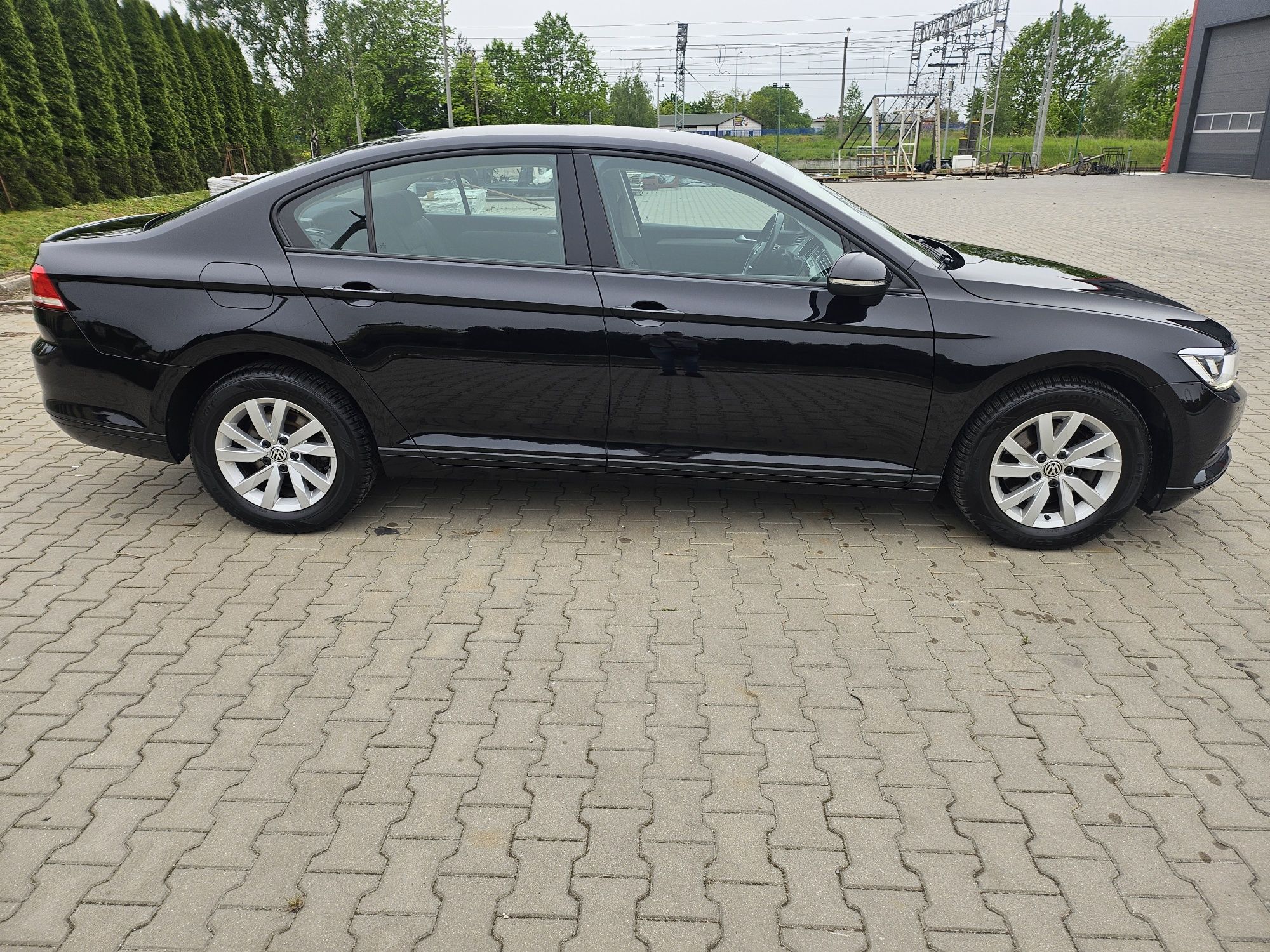 Volkswagen Passat B8 z Polskiego salonu w bardzo dobrym stanie.