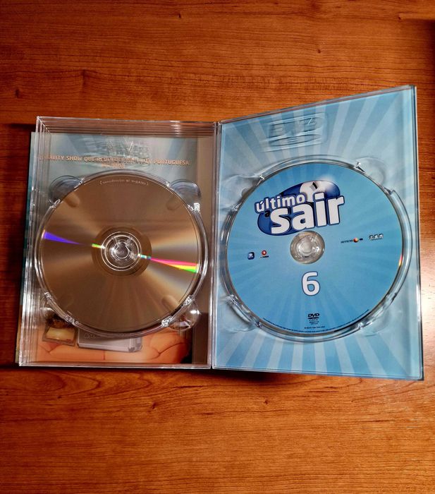 O ÚLTIMO A SAÍR - A Série RTP Completa/Extras inéditos/24 Episod/6dvds