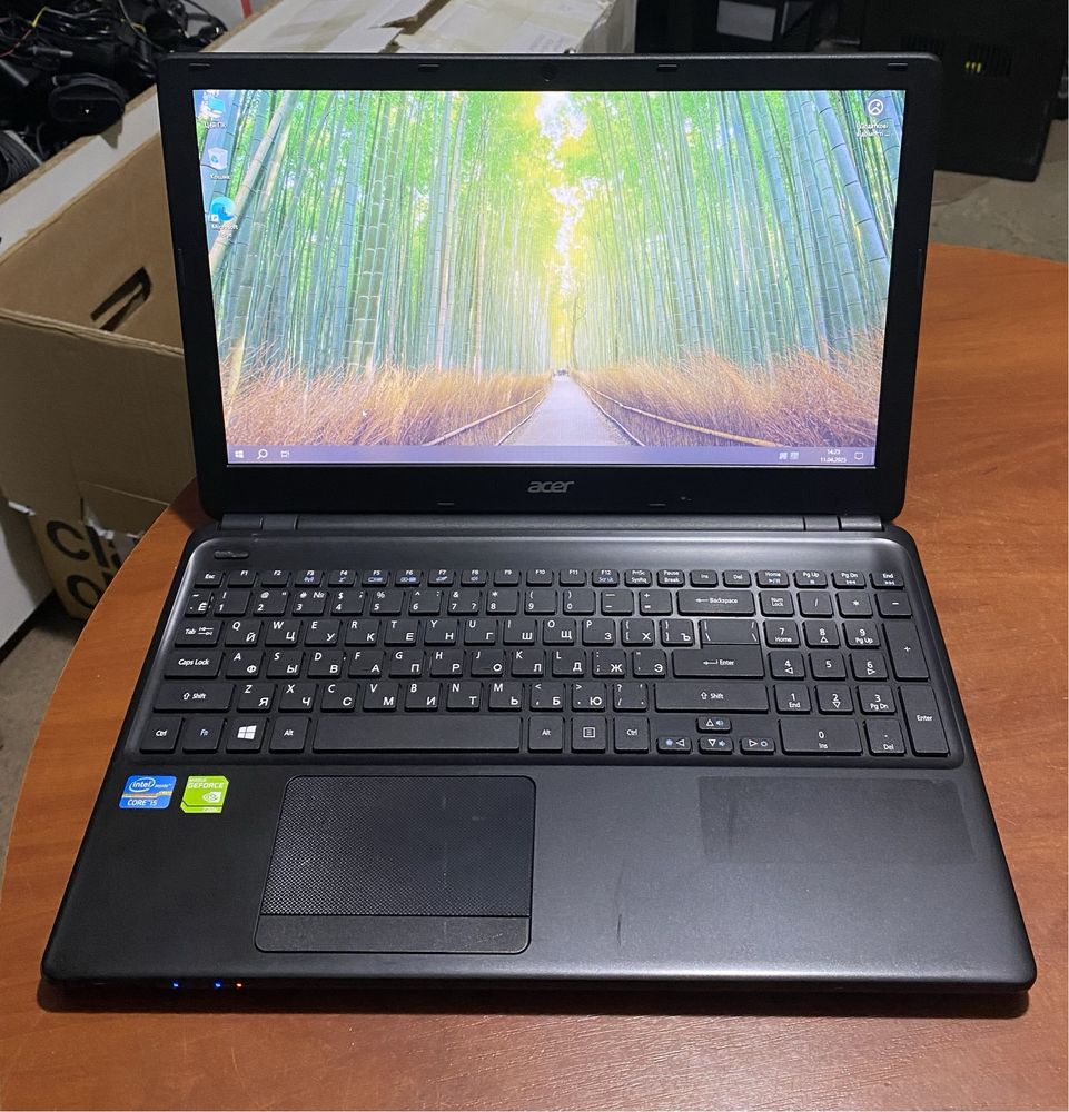 Acer Aspire E1-570G 15.6" 8GB RAM/720GB HDD i5-3 nvidia720 1GB D887